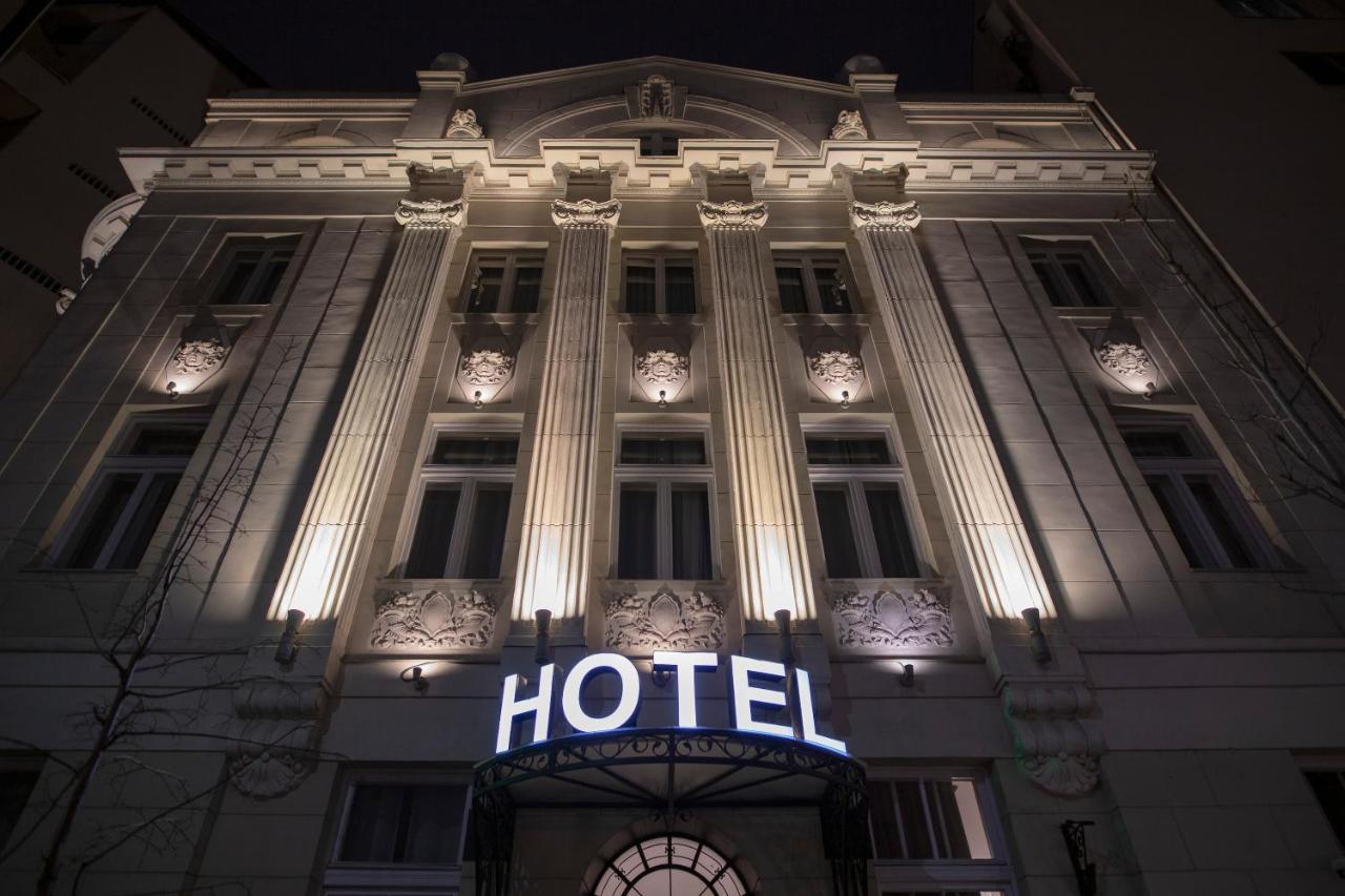 Public House Hotel Belgrade Extérieur photo